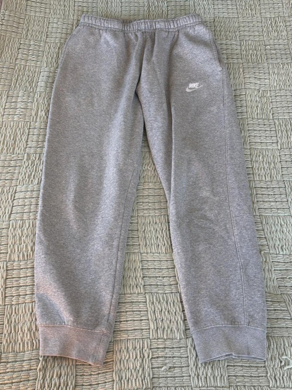 Nike Men's Grey Joggers-tracksuits